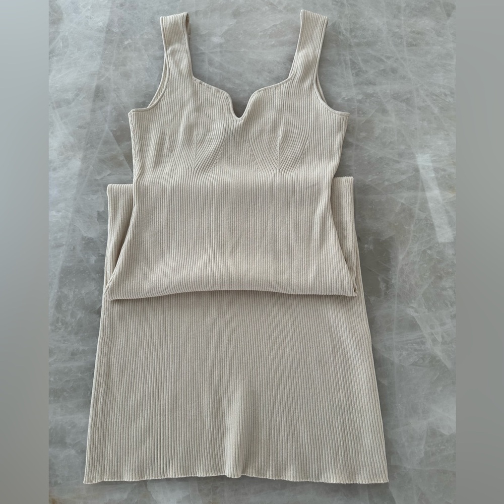 H&M Ribbed Knit Bodycon Midi Dress – XL